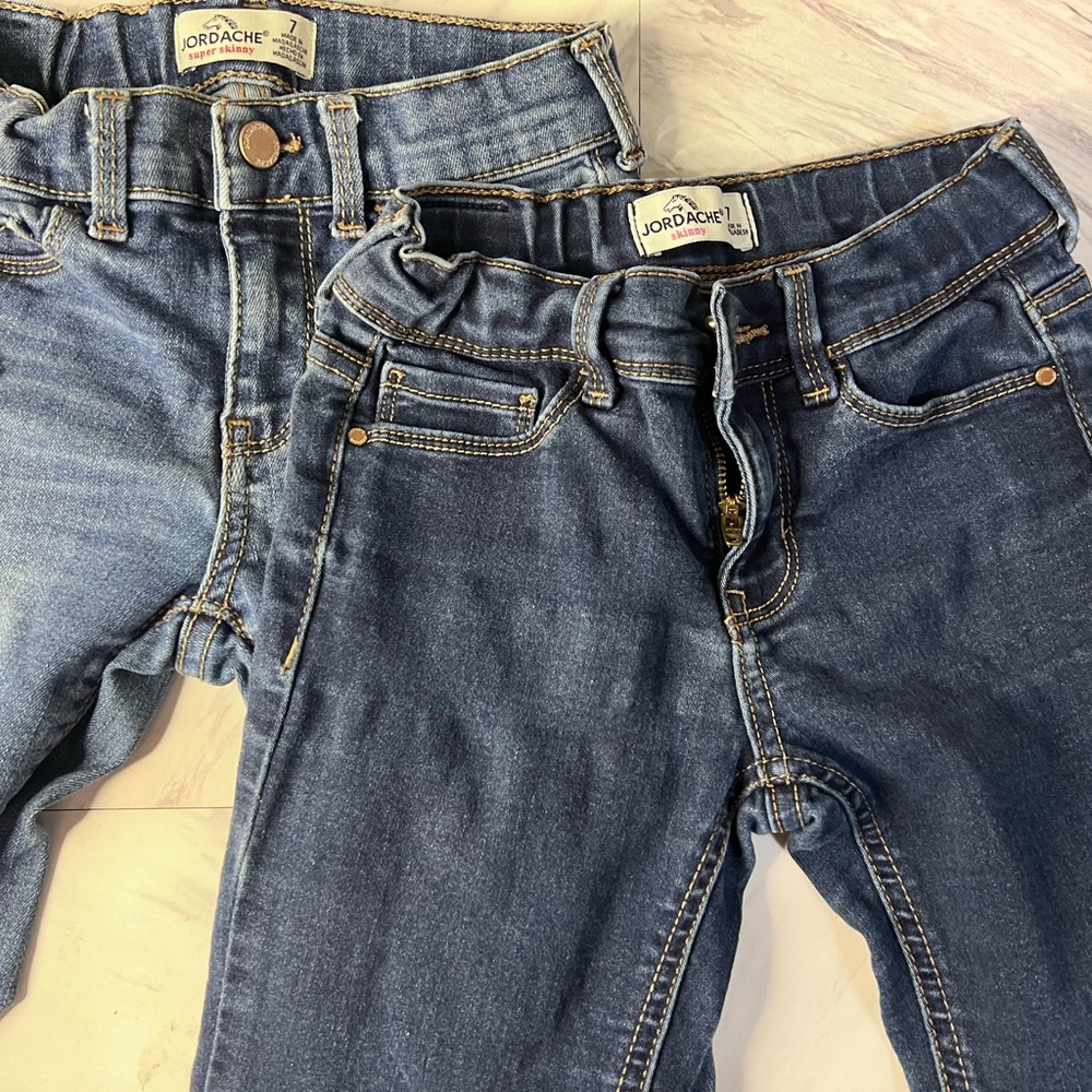 Jordache Jeans Girls  Lot Size 7 Distressed Denim Lot of 2 Pairs.  Blue Jeans‎